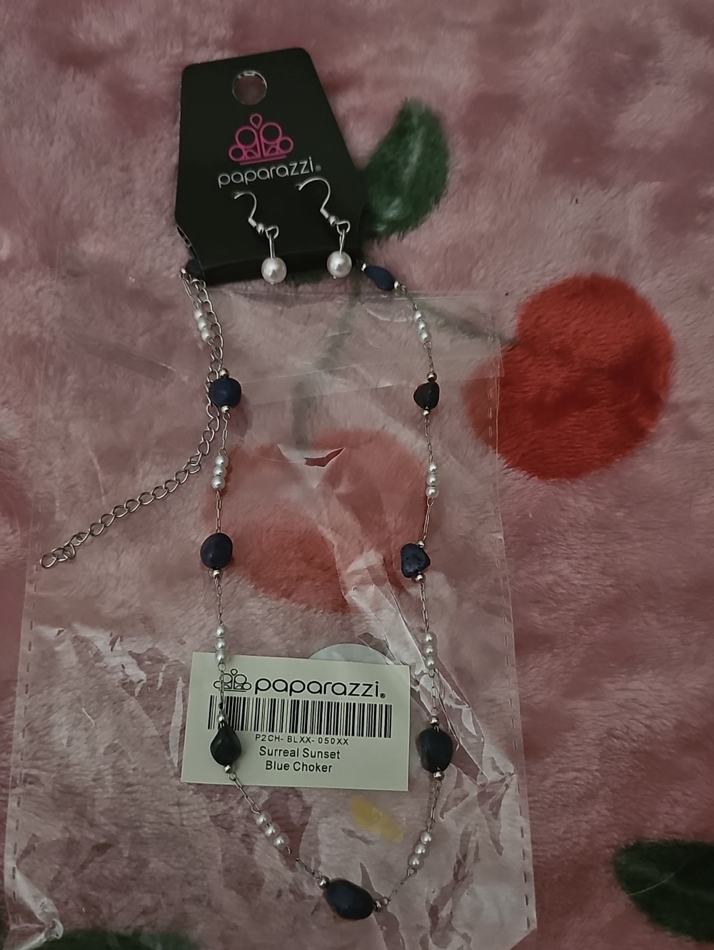 paparazzi Navy Bead and Pearl Accent Choker
